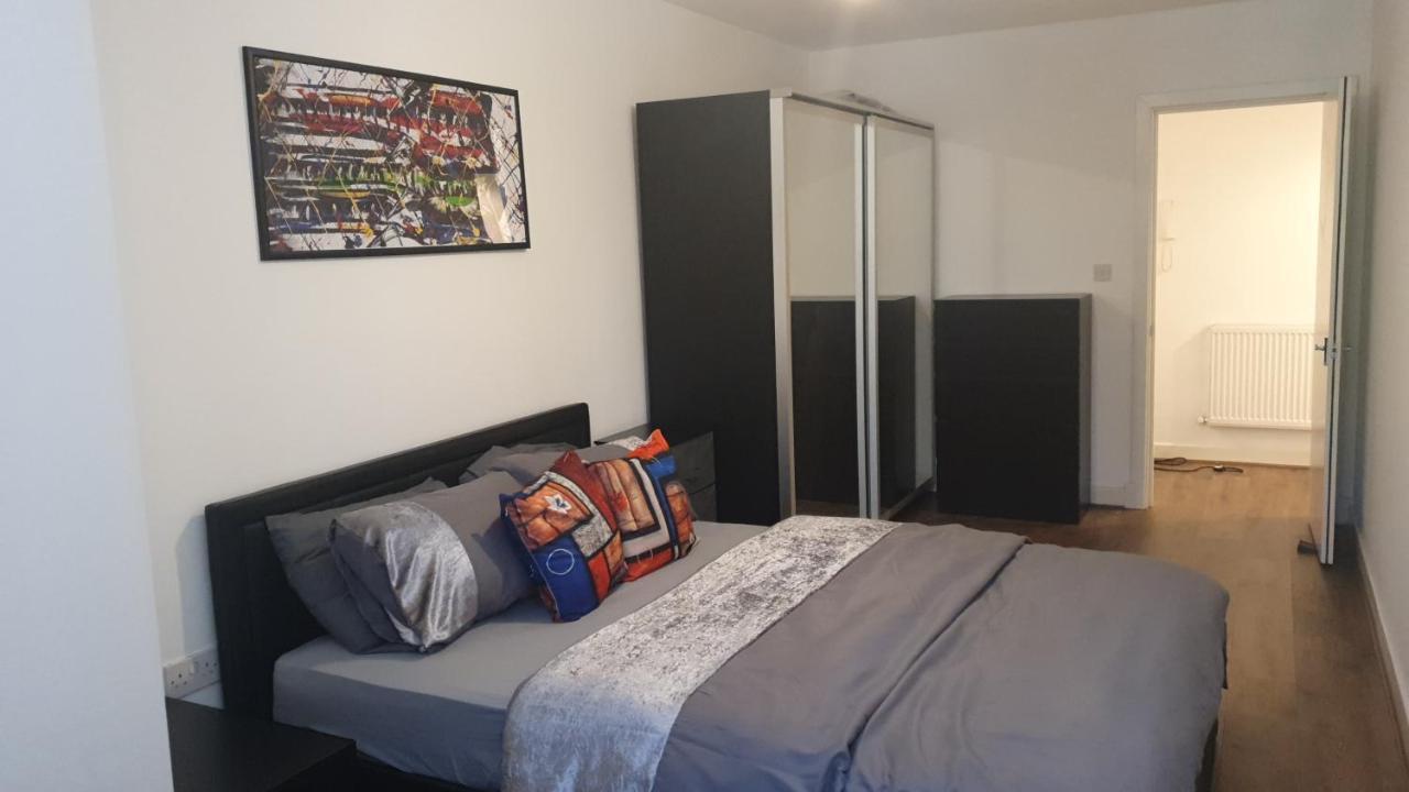 Double Room With Shared Bathroom 伦敦 外观 照片